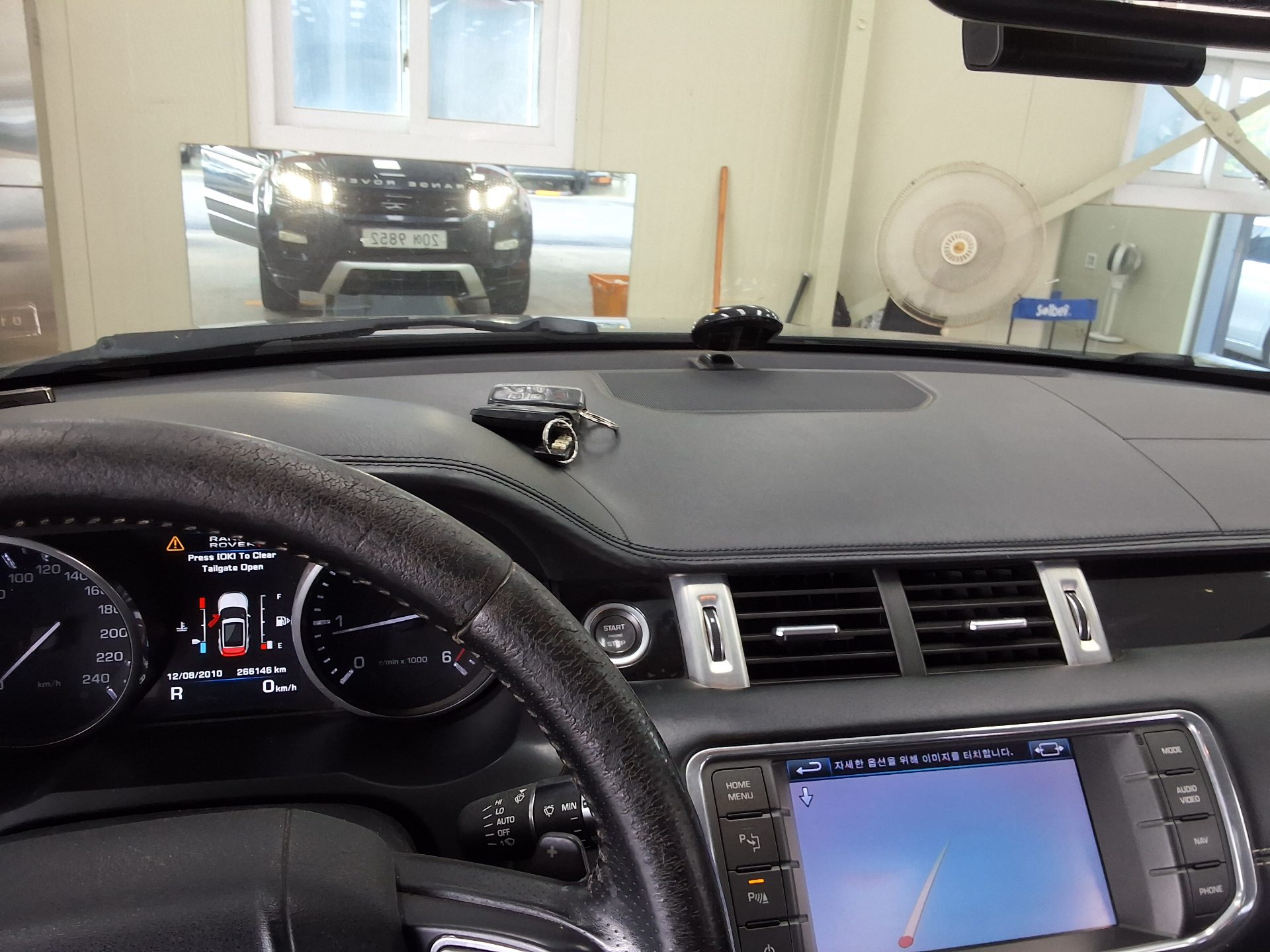 لاند روفر Rover رينج روفر Evoque 2.2 Sd4 Dynamic 2012