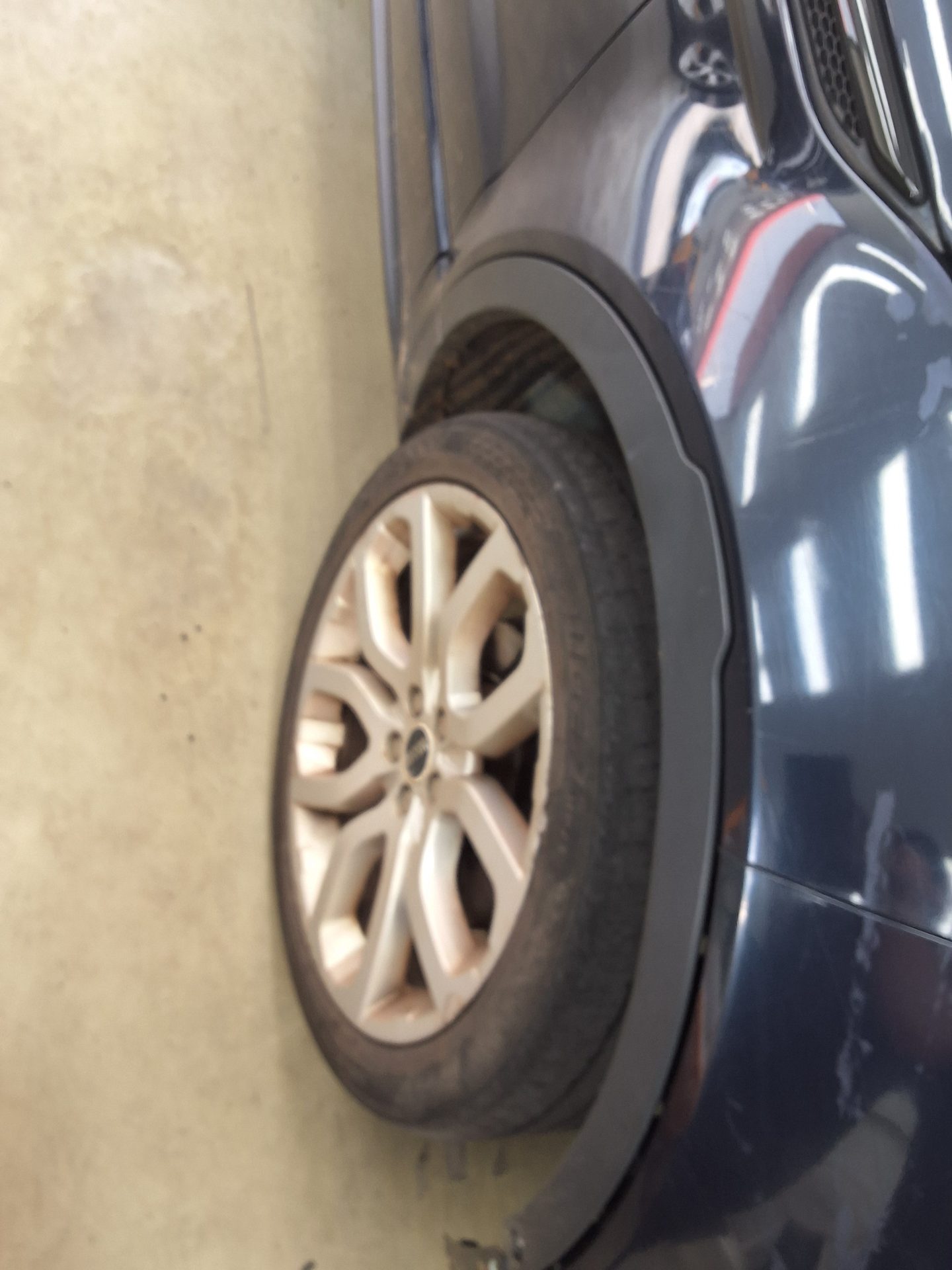 لاند روفر Rover رينج روفر Evoque 2.2 Sd4 Dynamic 2012