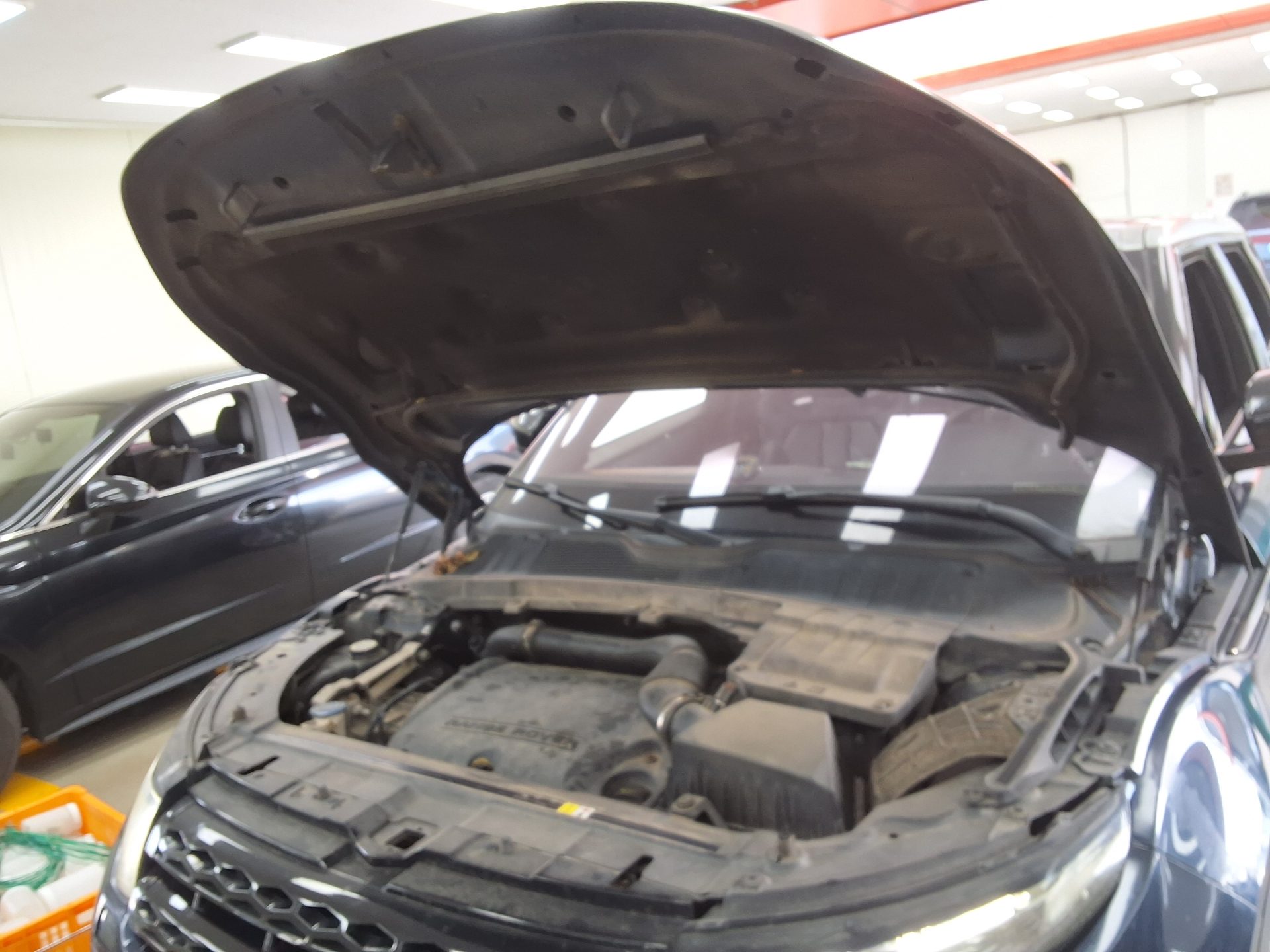 لاند روفر Rover رينج روفر Evoque 2.2 Sd4 Dynamic 2012