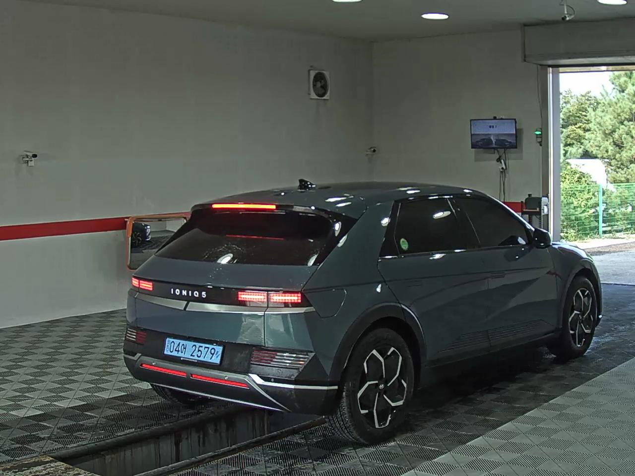 هيونداي أيونيك 2022 EV طويل المدى إكسكلوسيف