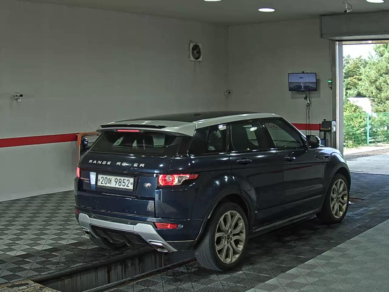 لاند روفر Rover رينج روفر Evoque 2.2 Sd4 Dynamic 2012