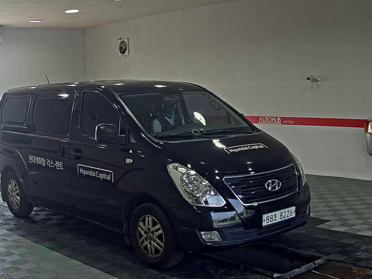 هيونداي جراند ستاركس 3 Seater ديزل فان سمارت 2017 VAN SMART