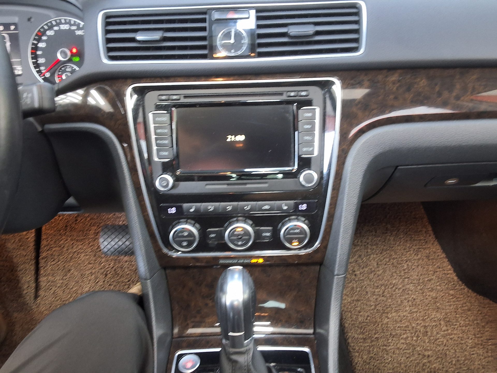 فولكس فاجن الجديد باسات (7Th Gen) 1.8 TSI 2015