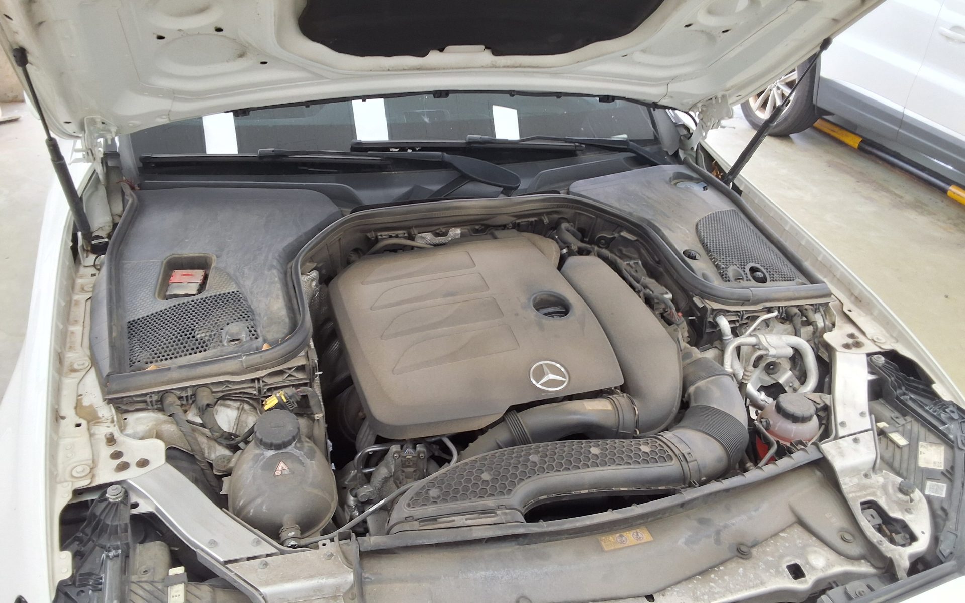 مرسيدس بنز E Class (5Th Gen) E350 فورماتيك Avantgarde 2021 4MATIC