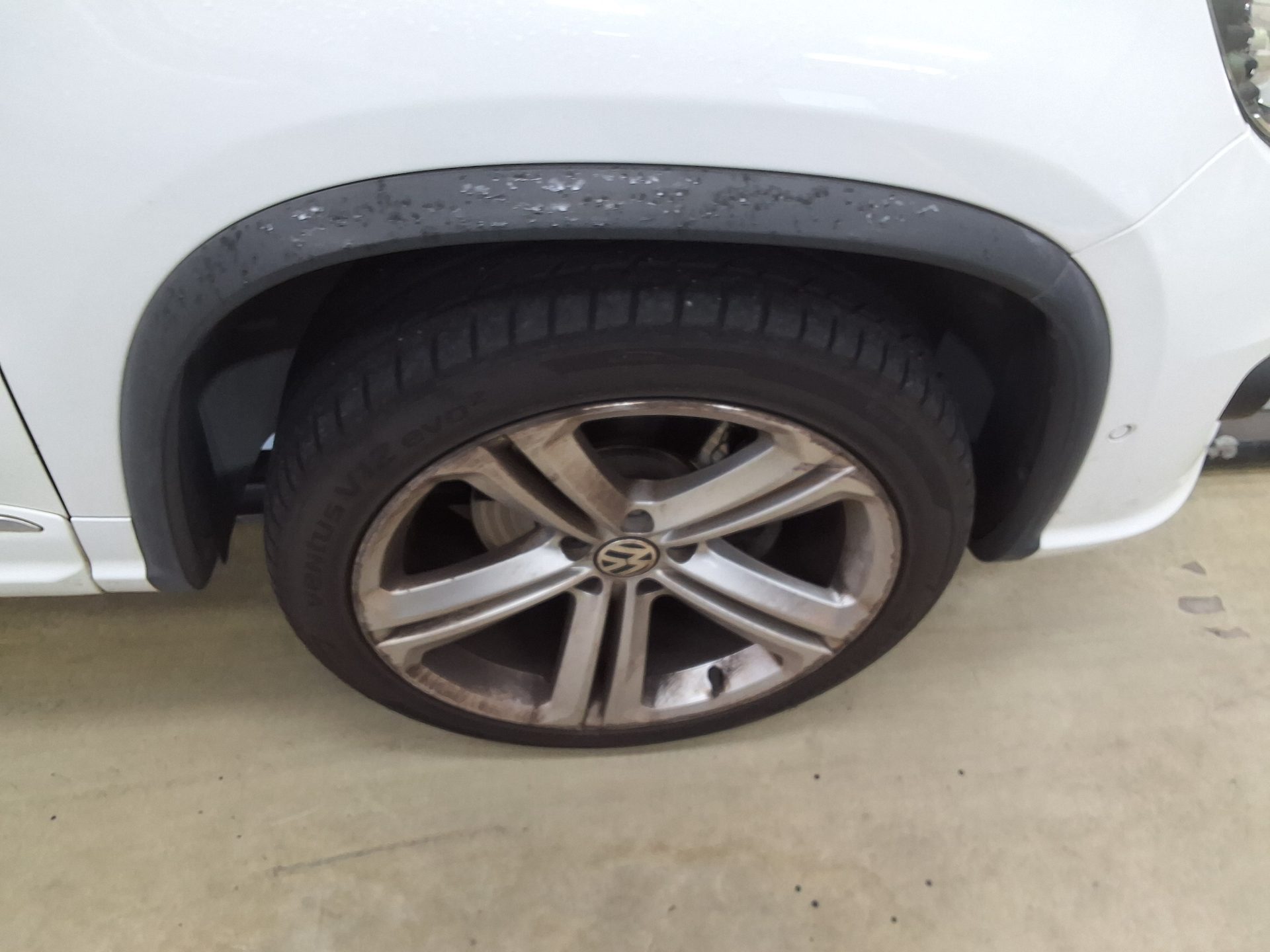 فولكس فاجن تيجوان 2.0 TDI Bluemotion R Line 2014 LINE
