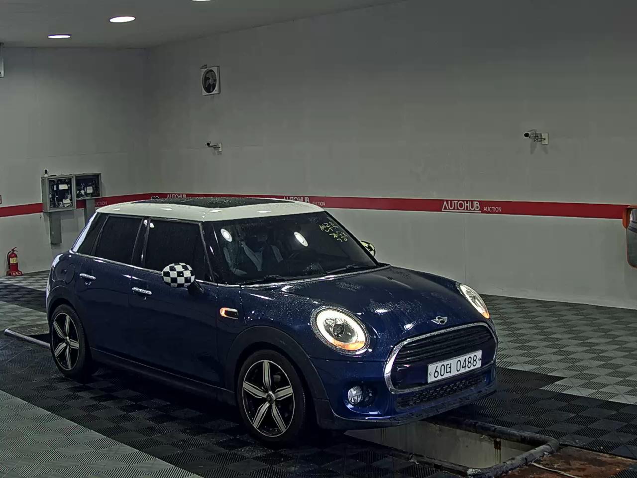 ميني كوبر (3Rd Gen) 5 أبواب 1.5 D Mid 2016