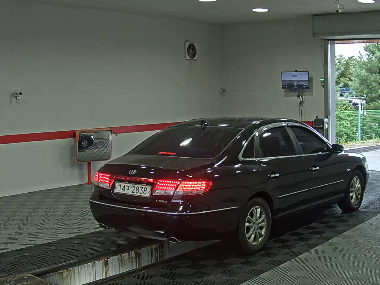 هيونداي جرانديور 2009 فاخر