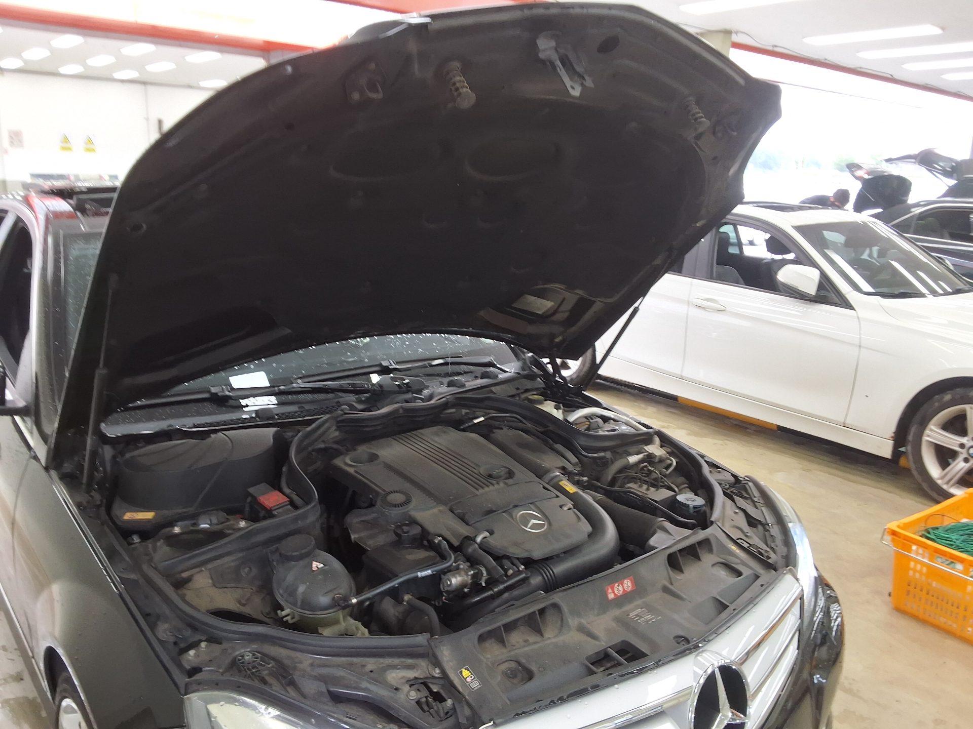 مرسيدس بنز C Class (3Rd Gen) C200 Avantgarde ستايل Pack 2013 STYLE
