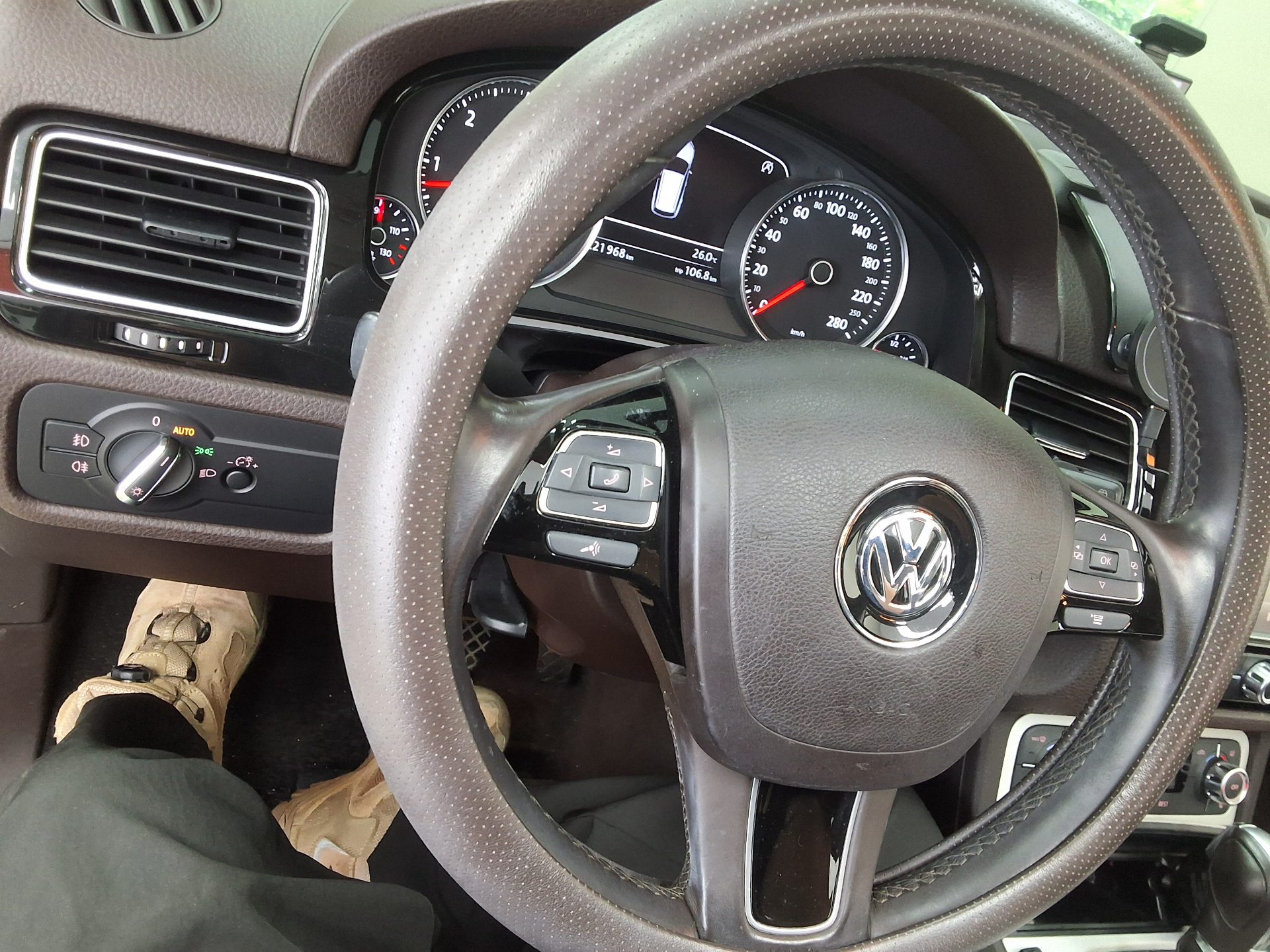 فولكس فاجن جديد طوارق (2Nd Gen) 3.0 V6 TDI Bluemotion 2013