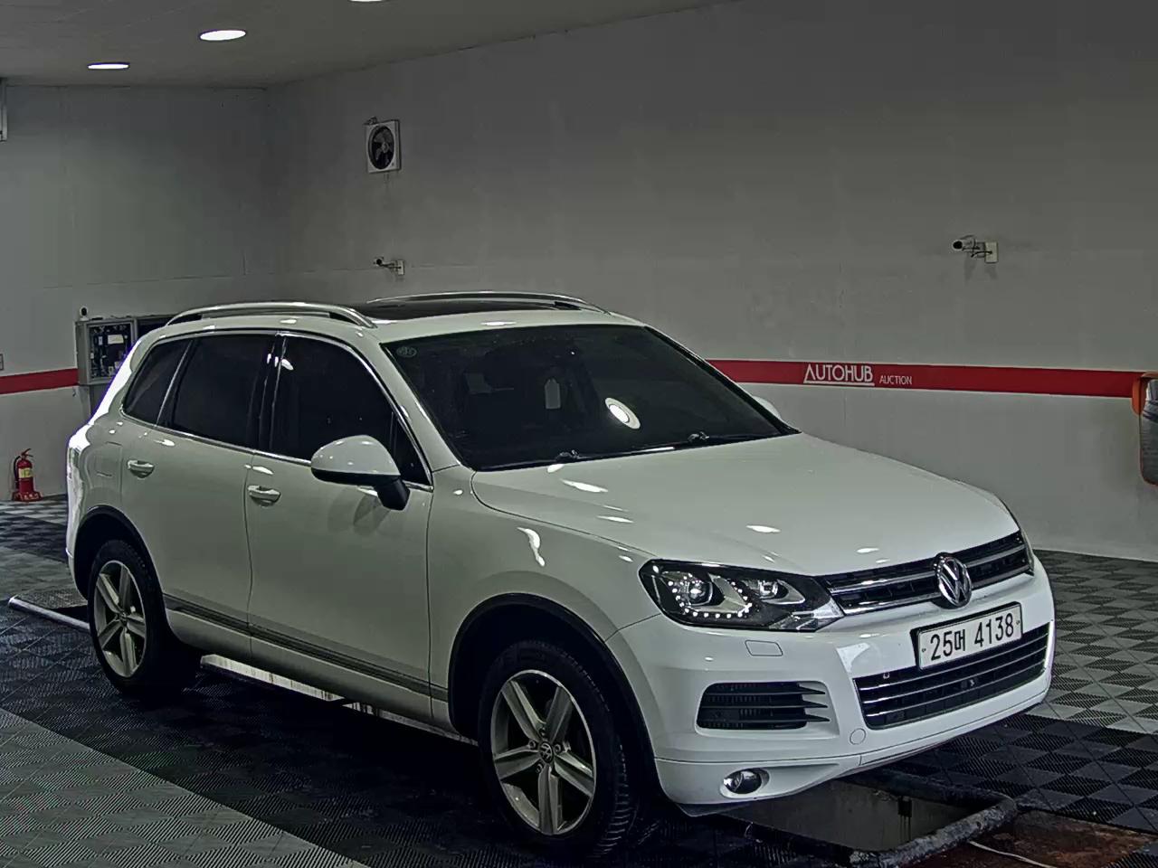 فولكس فاجن جديد طوارق (2Nd Gen) 3.0 V6 TDI Bluemotion 2013