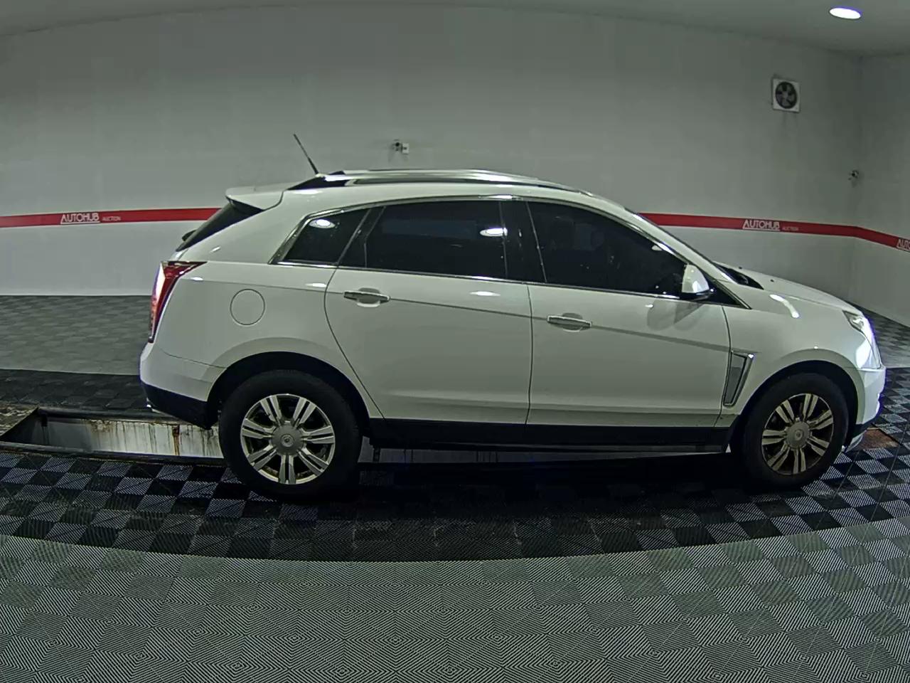 كاديلاك Srx (2Nd Gen) 3.0 V6 لكجري 2015 فاخر