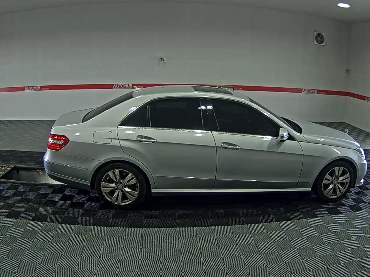 مرسيدس بنز E Class (4Th Gen) E250 Cdi فورماتيك 2013 4MATIC