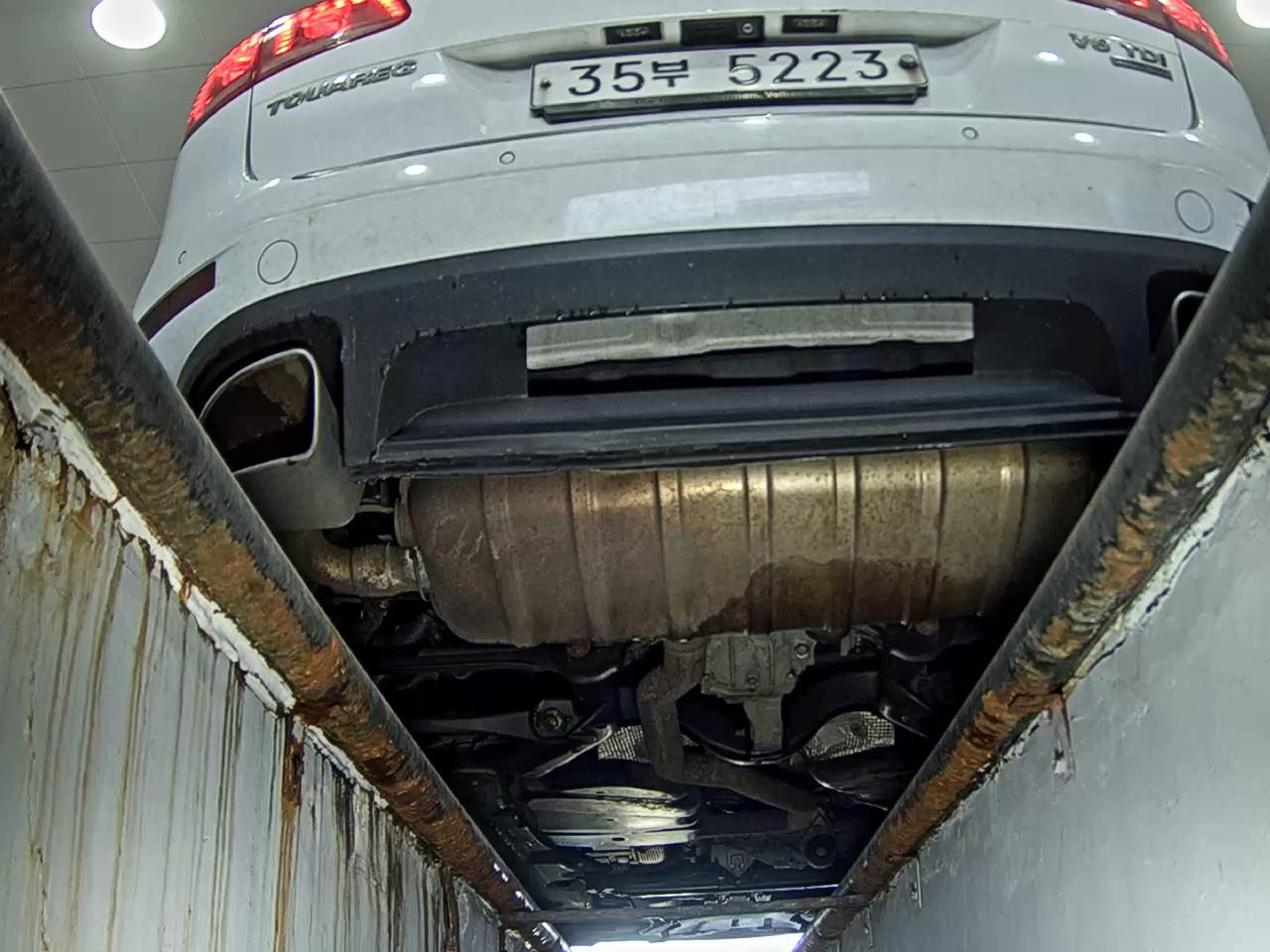 فولكس فاجن جديد طوارق (2Nd Gen) 3.0 V6 TDI Bluemotion 2014