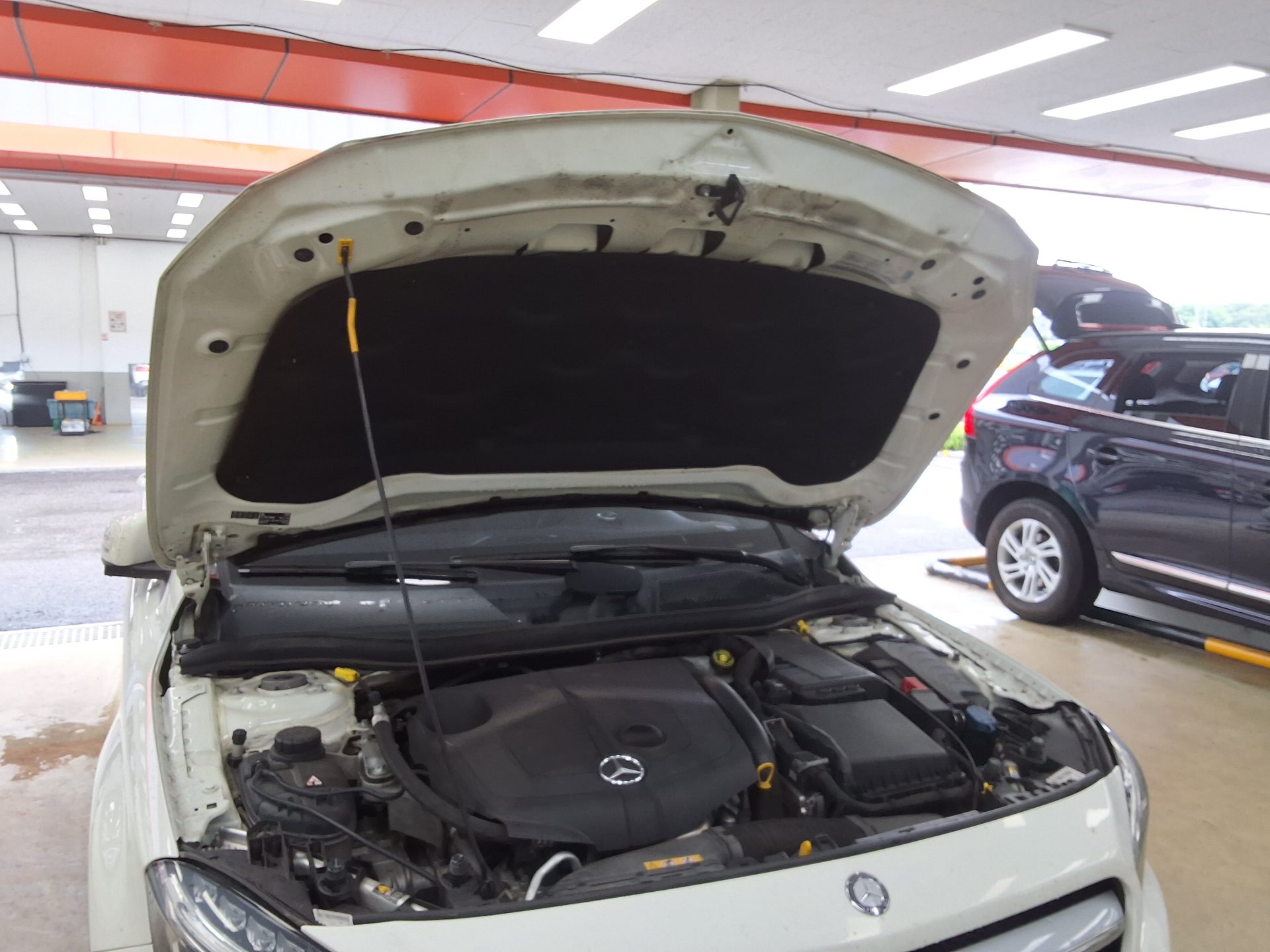 مرسيدس بنز جي إل إيه Class جي إل إيه 200 Cdi فورماتيك 2015 4MATIC