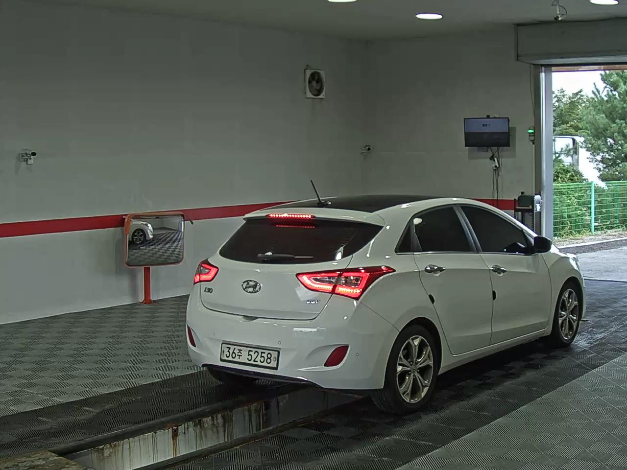 هيونداي جديد I30 1.6 VGT Extreme 2012