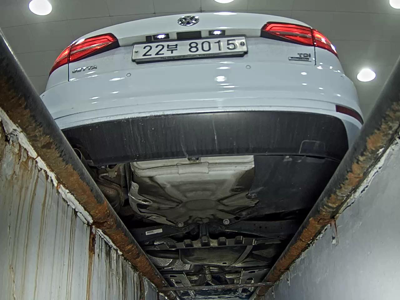 فولكس فاجن جيتا (6Th Gen) 2.0 TDI Bluemotion 2015