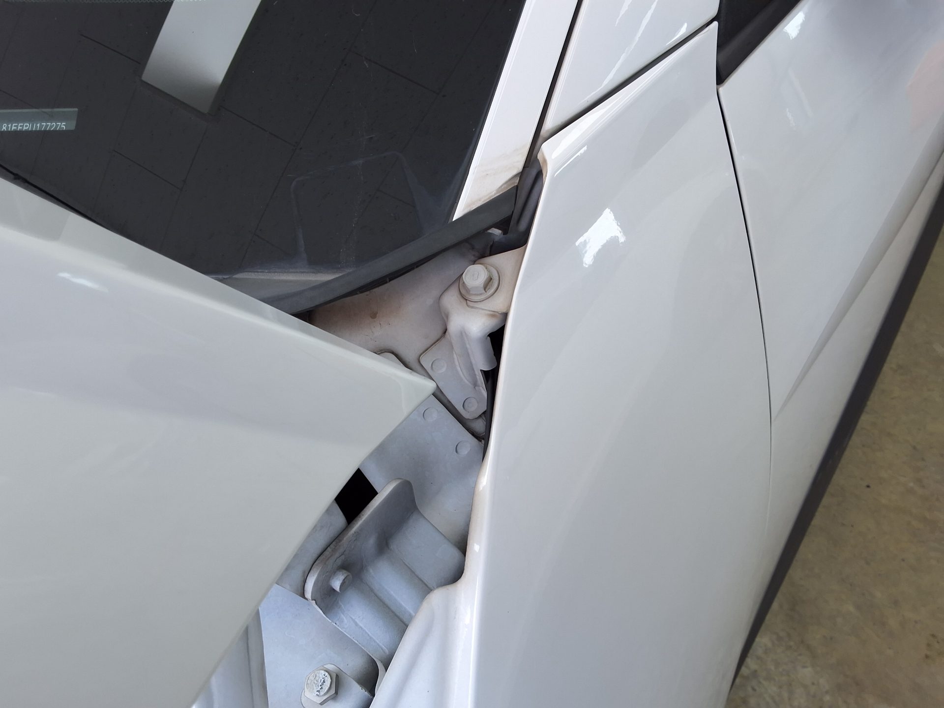 هيونداي أيونيك 2023 EV طويل المدى