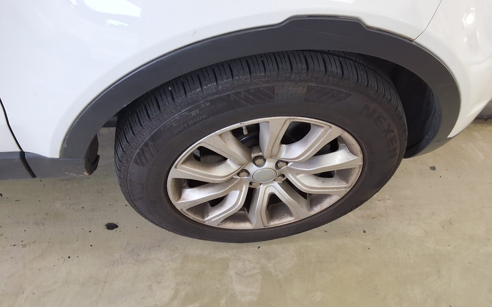لاند روفر Rover رينج روفر Evoque 2.0 Td4 Se 2017 SE