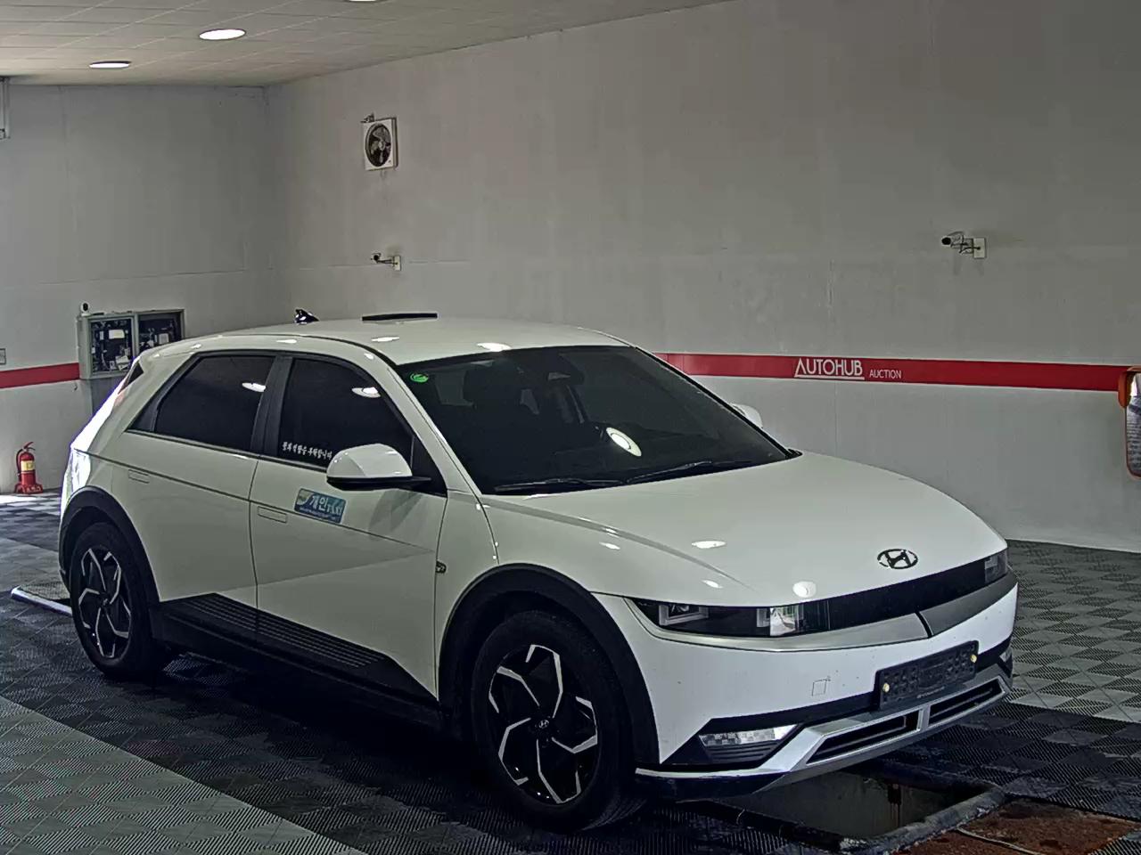 هيونداي أيونيك 2023 EV طويل المدى