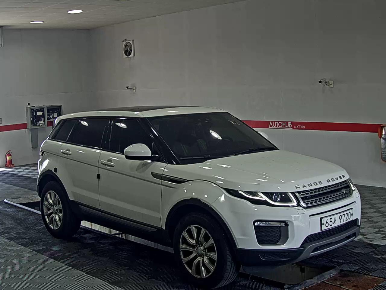 لاند روفر Rover رينج روفر Evoque 2.0 Td4 Se 2017 SE