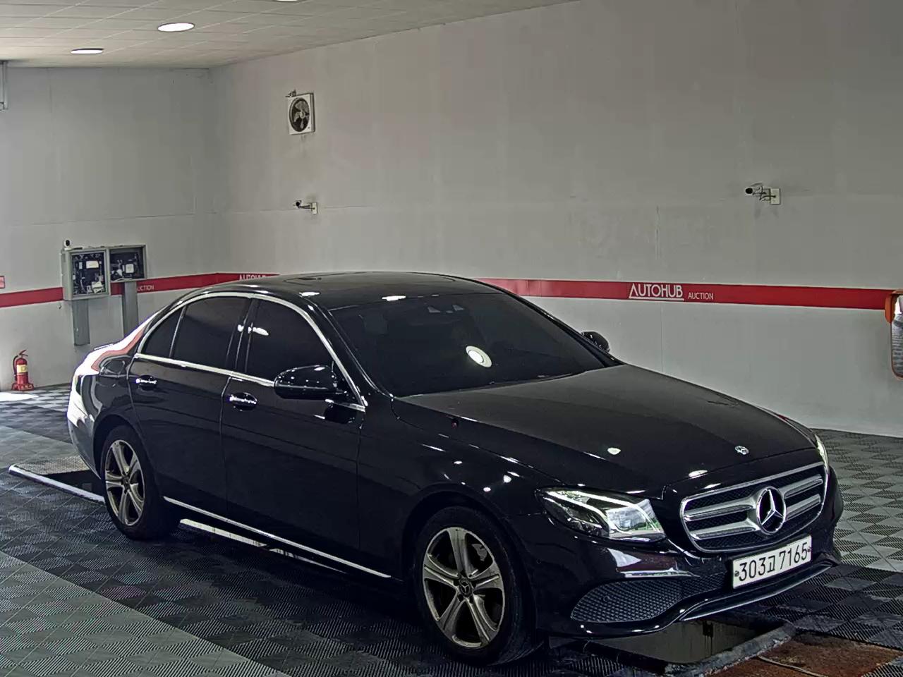 مرسيدس بنز E Class (5Th Gen) E220D Avantgarde 2018 E220d