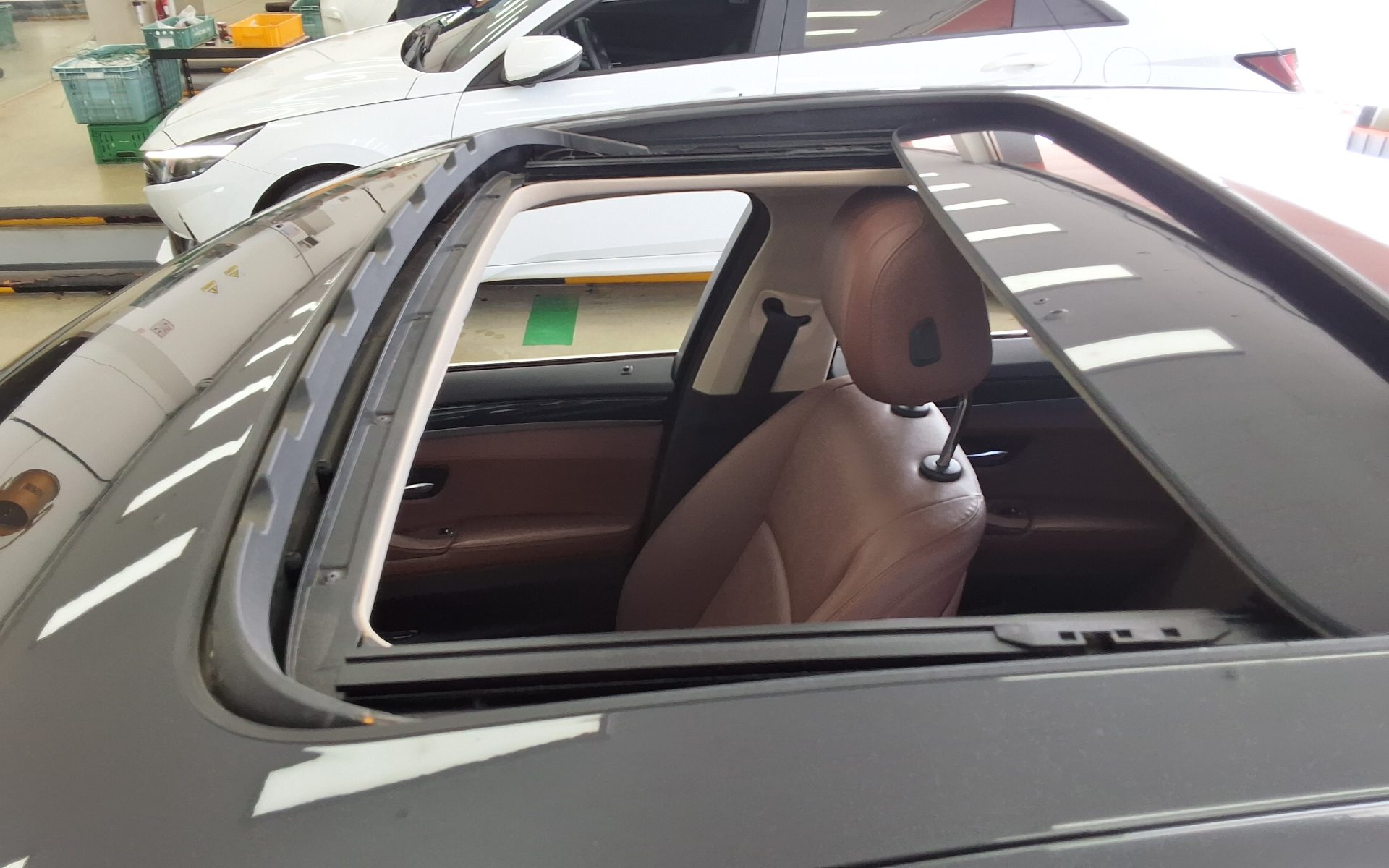 بي إم دبليو 5 Series (6Th Gen) 520D إكس درايف 2015 520d
