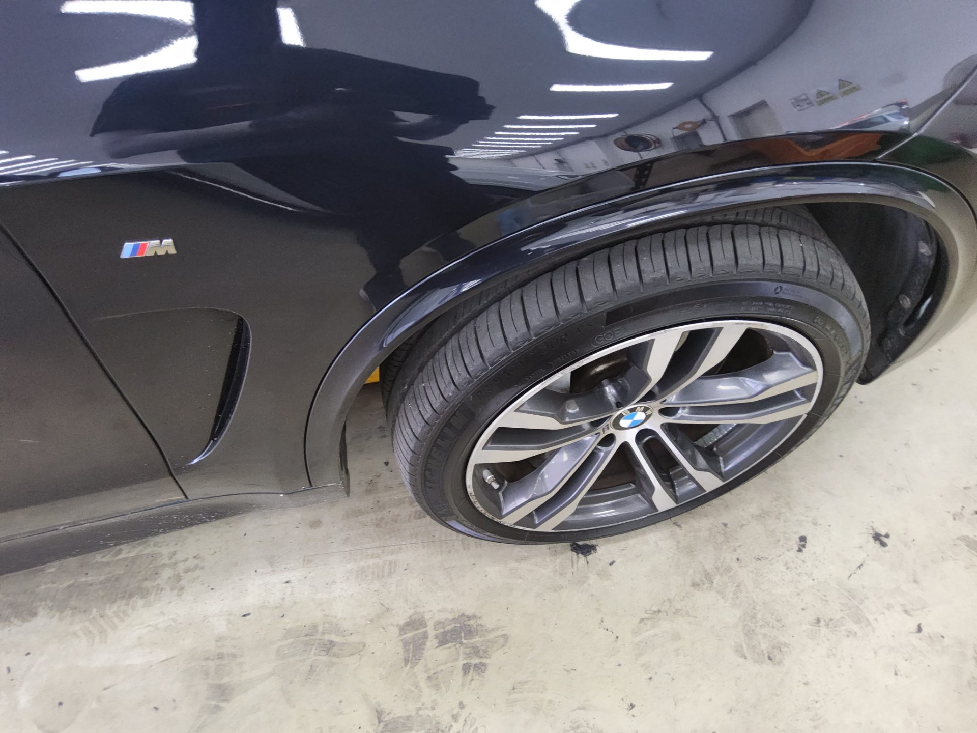 بي إم دبليو X5 (3Rd Gen) M50D إكس درايف 2015 M50d