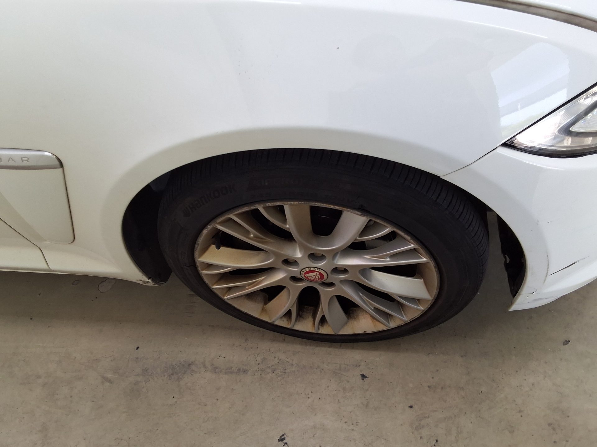 جاكوار Xf 3.0D V6 لكجري 2015 فاخر