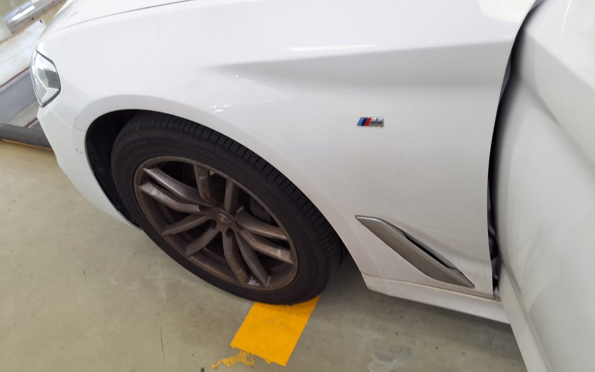 بي إم دبليو 5 Series (7Th Gen) 530I إكس درايف M Sport Pack بلس 2018 SPORT PLUS