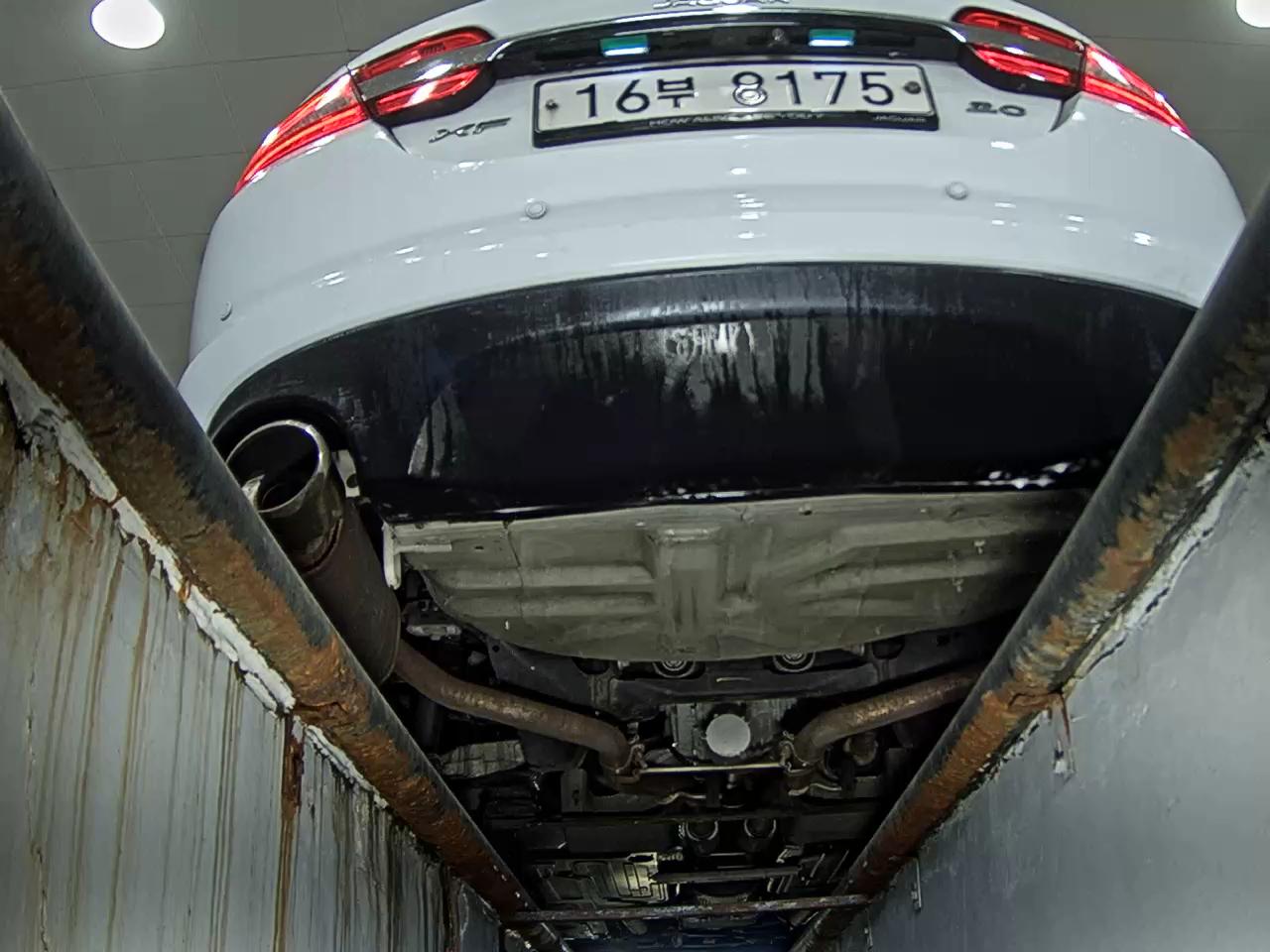 جاكوار Xf 3.0D V6 لكجري 2015 فاخر