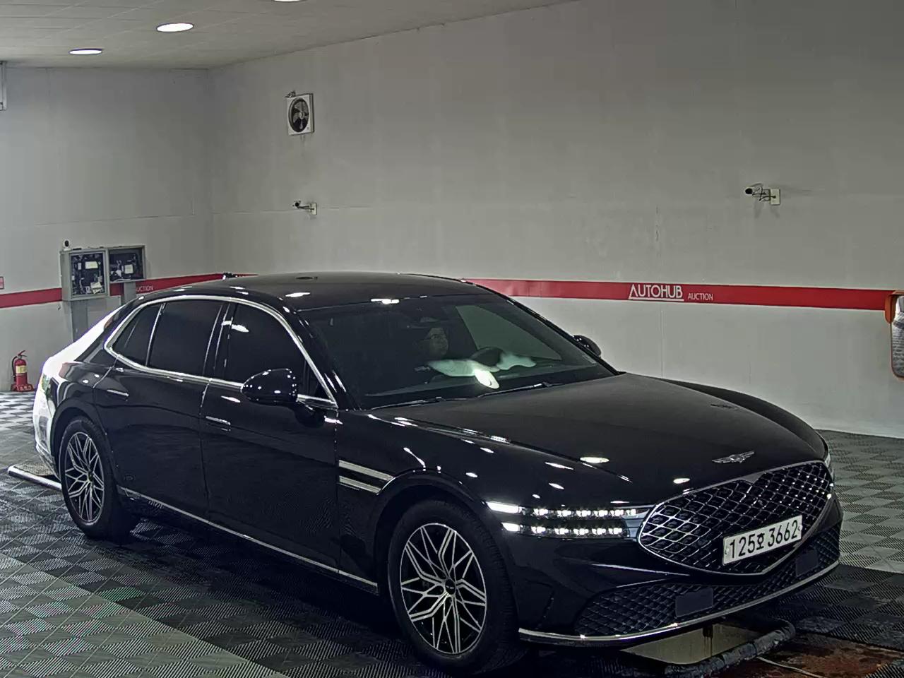 جينيسيس جينيسيس G90 2022 TURBO دفع رباعي BASE