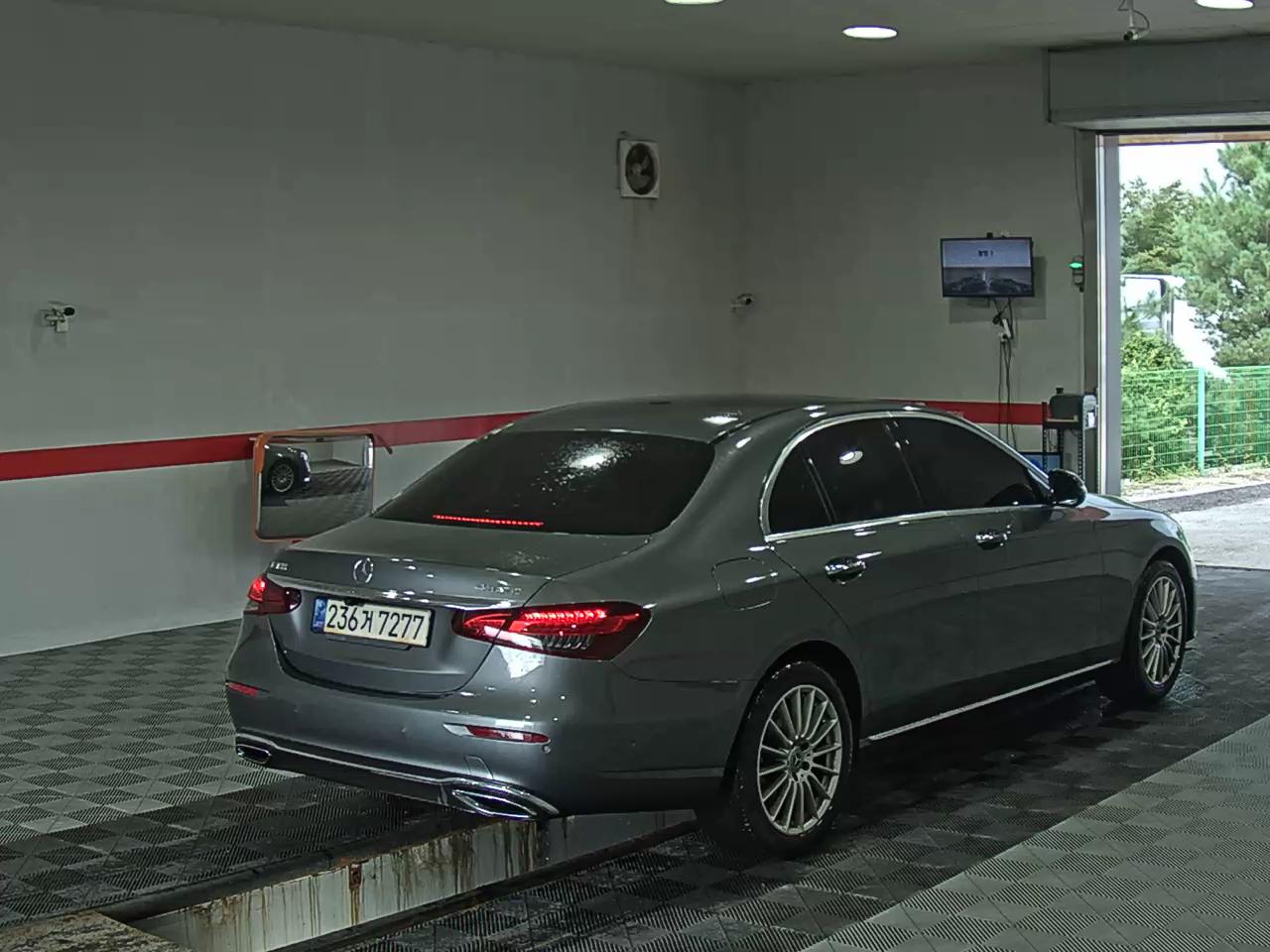 مرسيدس بنز E Class (5Th Gen) E250 إكسكلوسيف 2022 إكسكلوسيف
