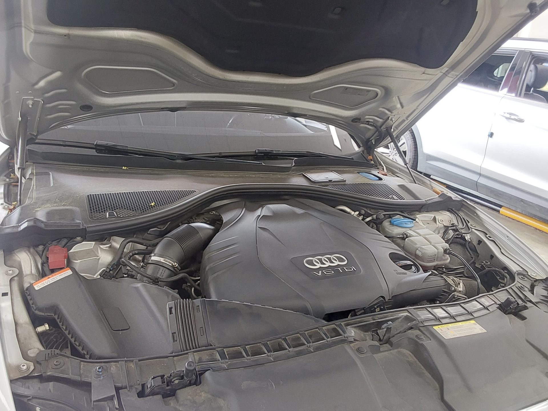 أودي إيه 6 (4Th Gen) 3.0 TDI كواترو Led Pack 2013