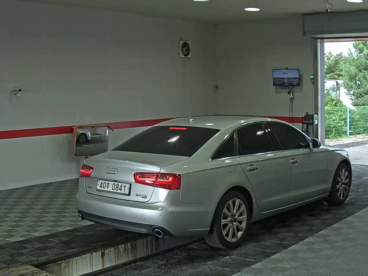 أودي إيه 6 (4Th Gen) 3.0 TDI كواترو Led Pack 2013