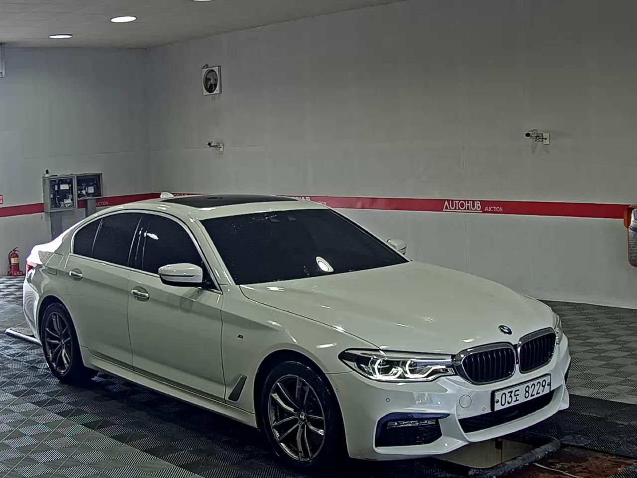 بي إم دبليو 5 Series (7Th Gen) 530I إكس درايف M Sport Pack بلس 2018 SPORT PLUS