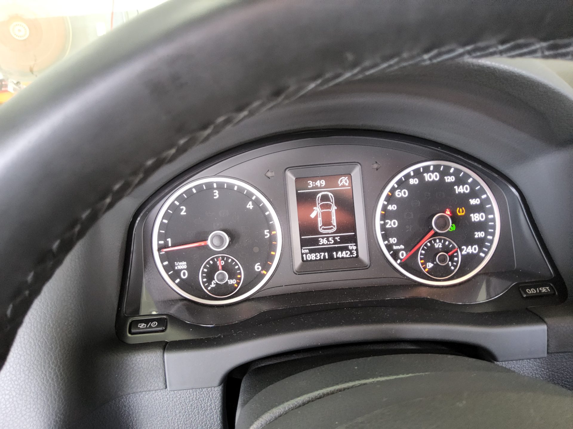 فولكس فاجن تيجوان 2.0 TDI Bluemotion بريميوم 2015 بريميوم