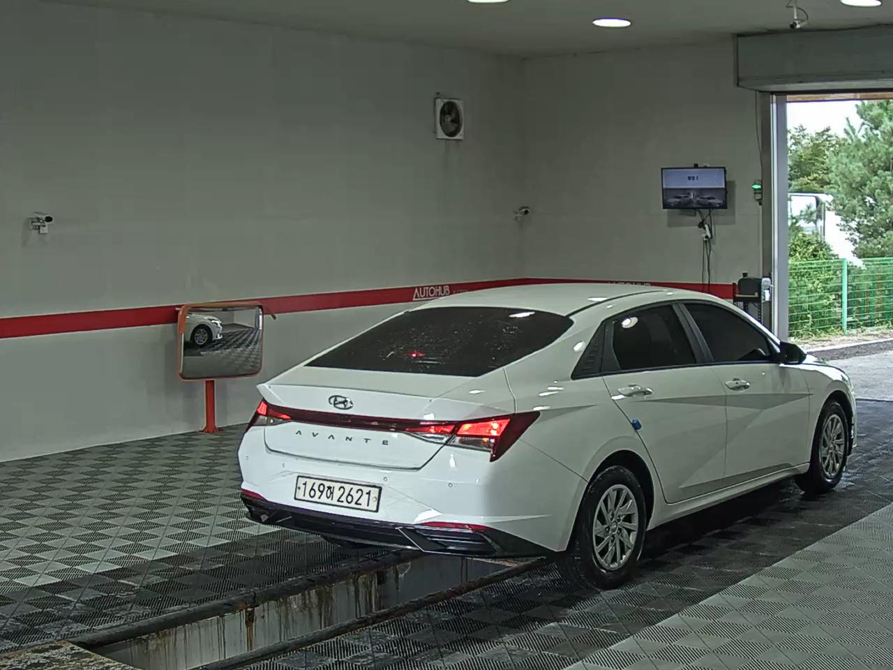هيونداي أفانتي 2023 SMART