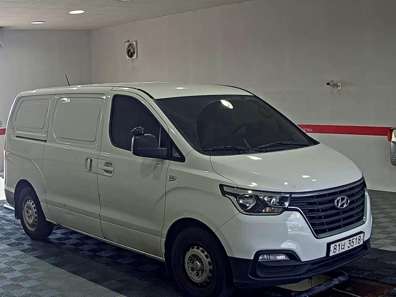 هيونداي الجديد جراند ستاركس 3 Seater ديزل فان ستايل 2021 VAN STYLE