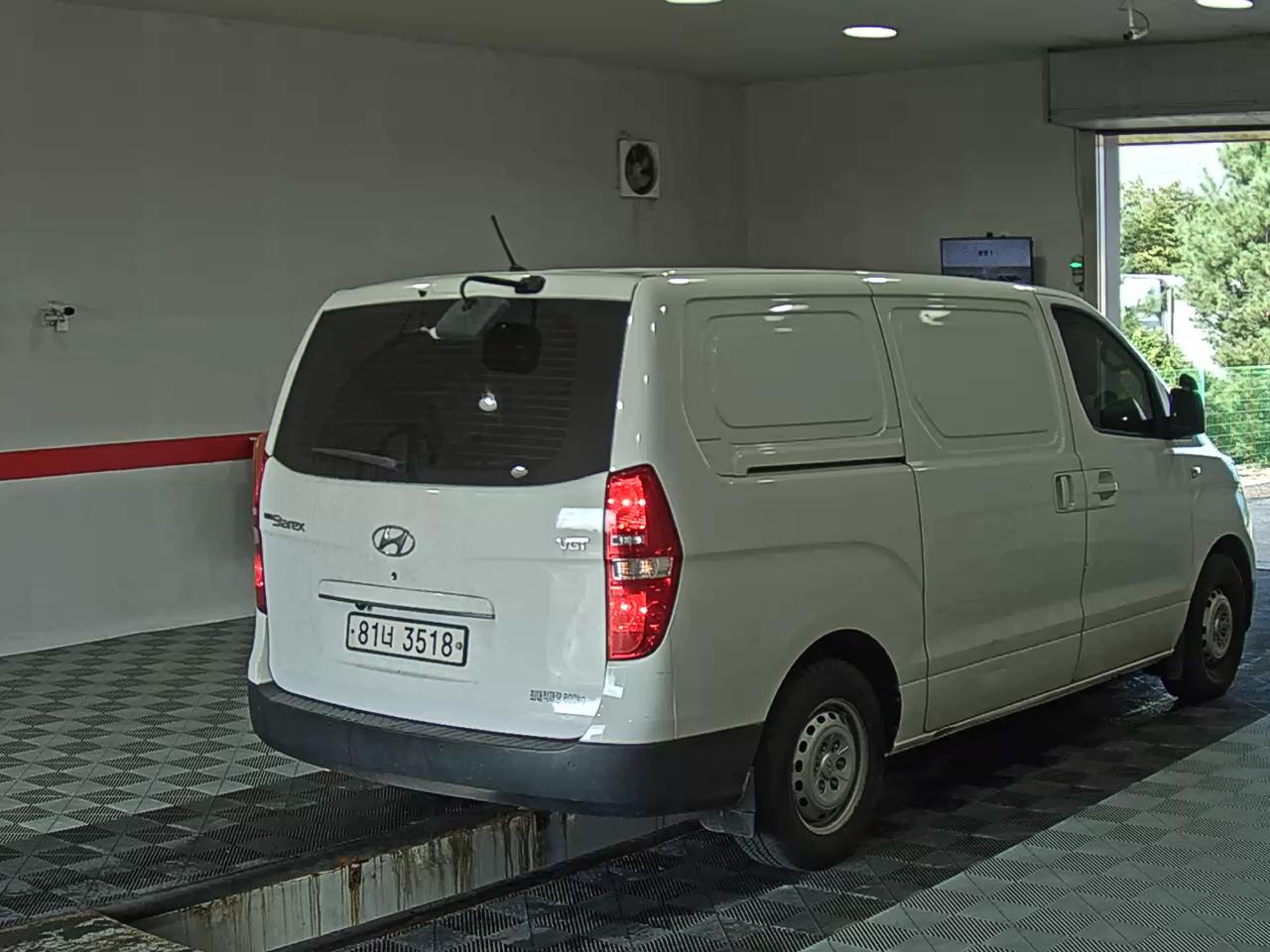 هيونداي الجديد جراند ستاركس 3 Seater ديزل فان ستايل 2021 VAN STYLE