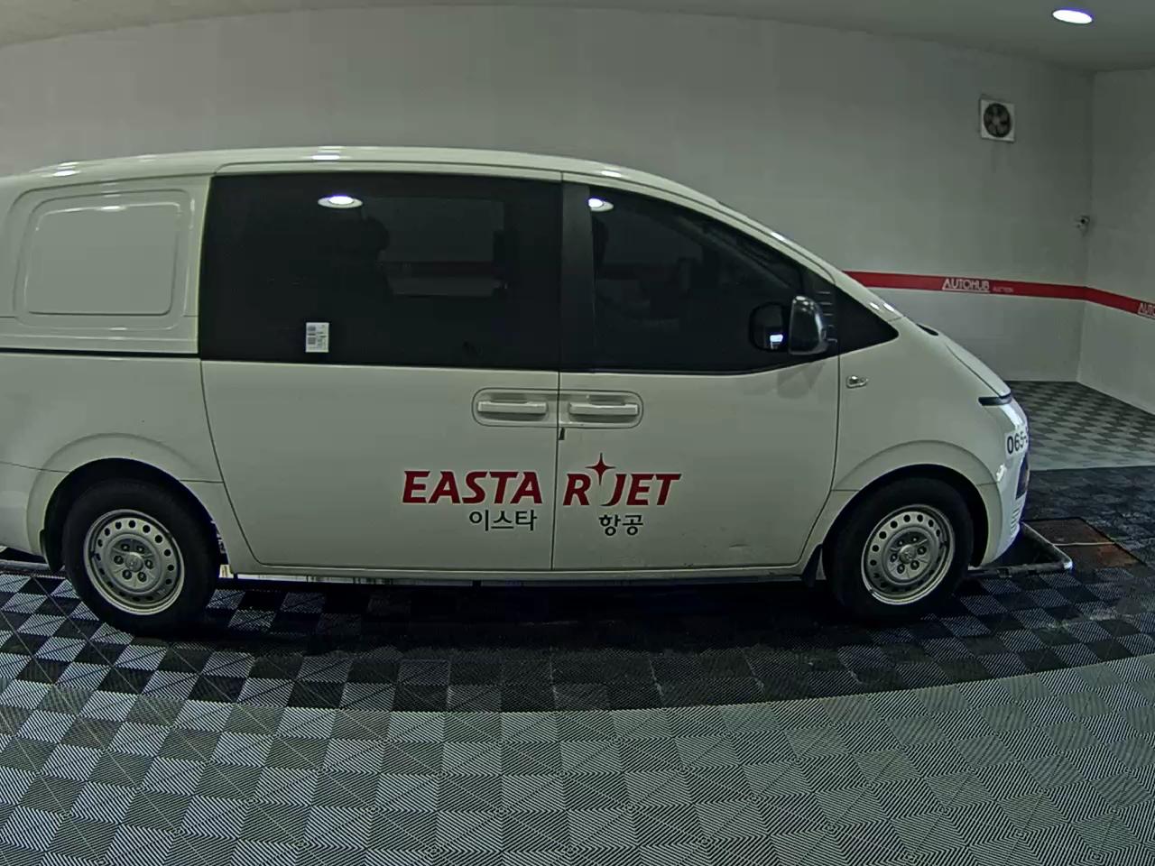 هيونداي ستاريا 2023 SMART