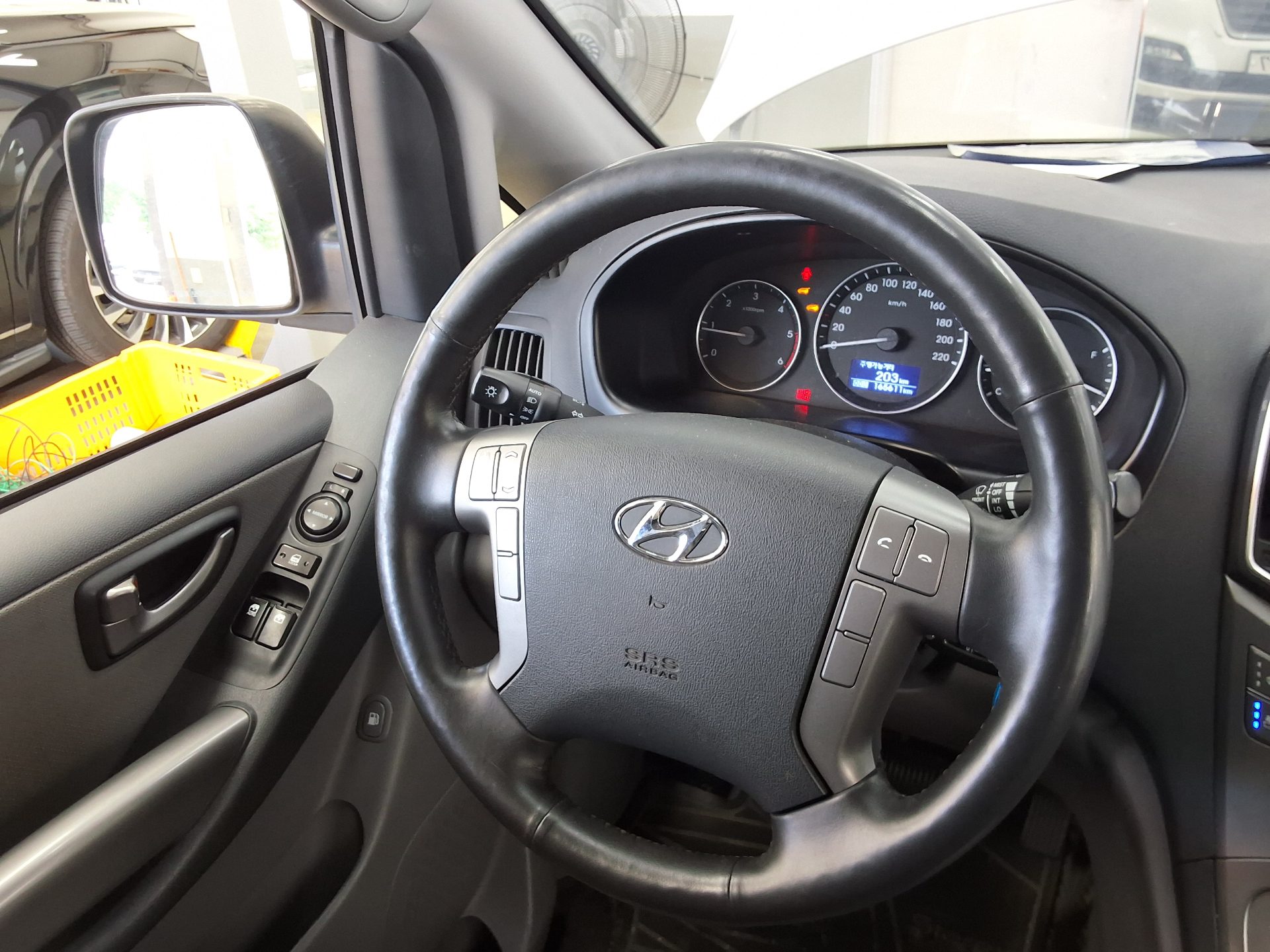 هيونداي الجديد جراند ستاركس 3 Seater ديزل فان سمارت 2021 VAN SMART