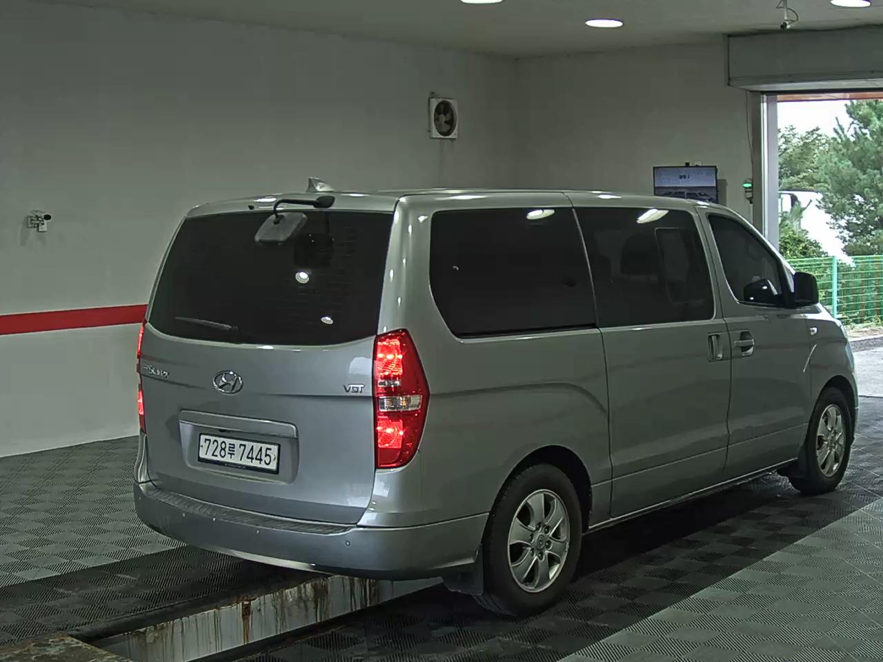 هيونداي الجديد جراند ستاركس 12 Seater ديزل سمارت 2018 SMART