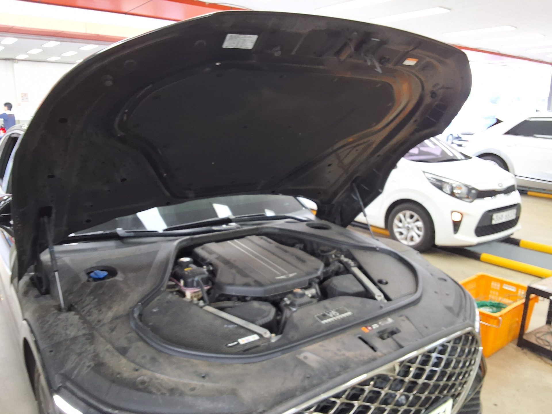 جينيسيس جينيسيس G90 2022 TURBO دفع رباعي BASE
