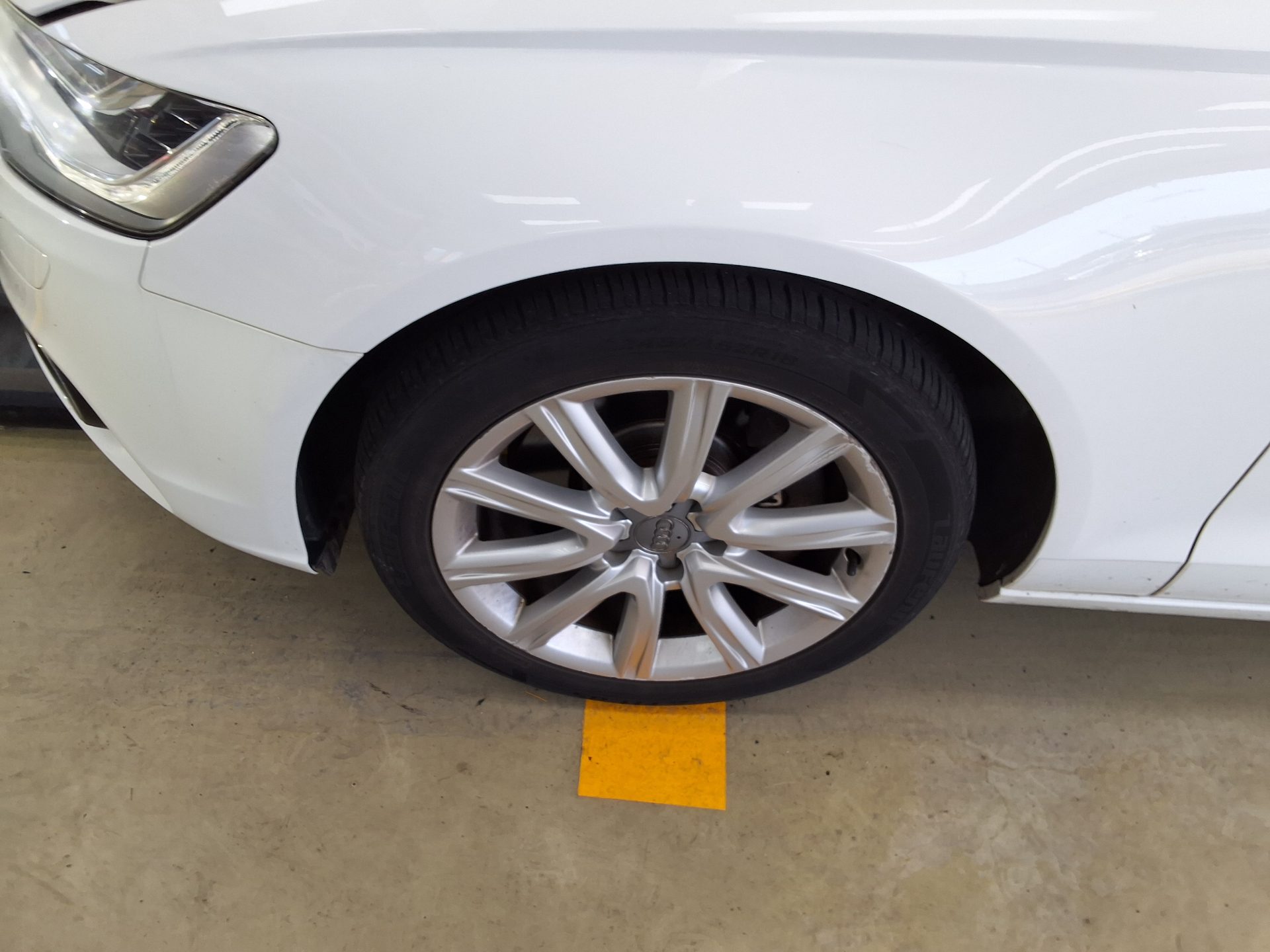 أودي إيه 6 (4Th Gen) 3.0 TDI كواترو Led Pack 2014