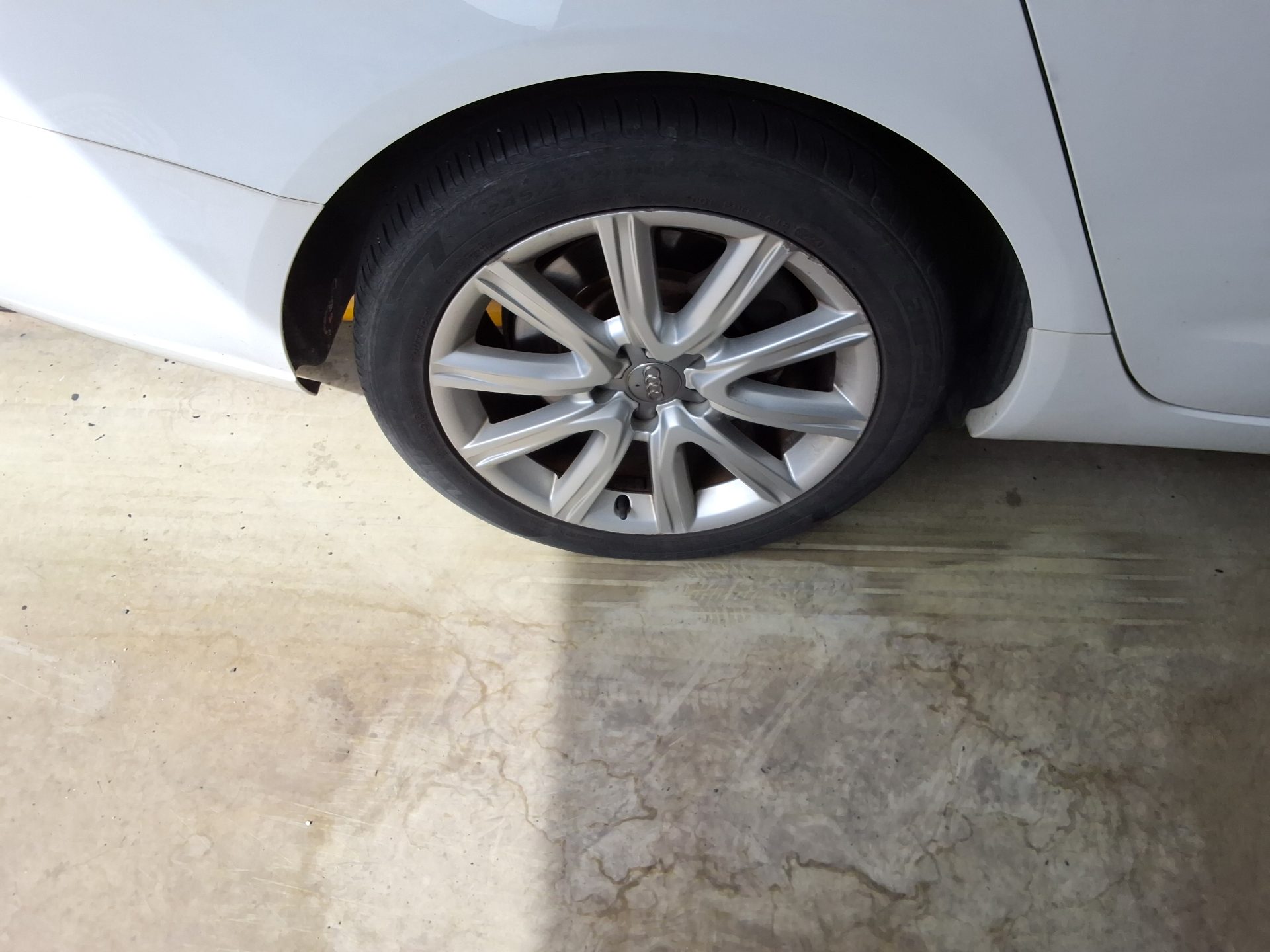 أودي إيه 6 (4Th Gen) 3.0 TDI كواترو Led Pack 2014
