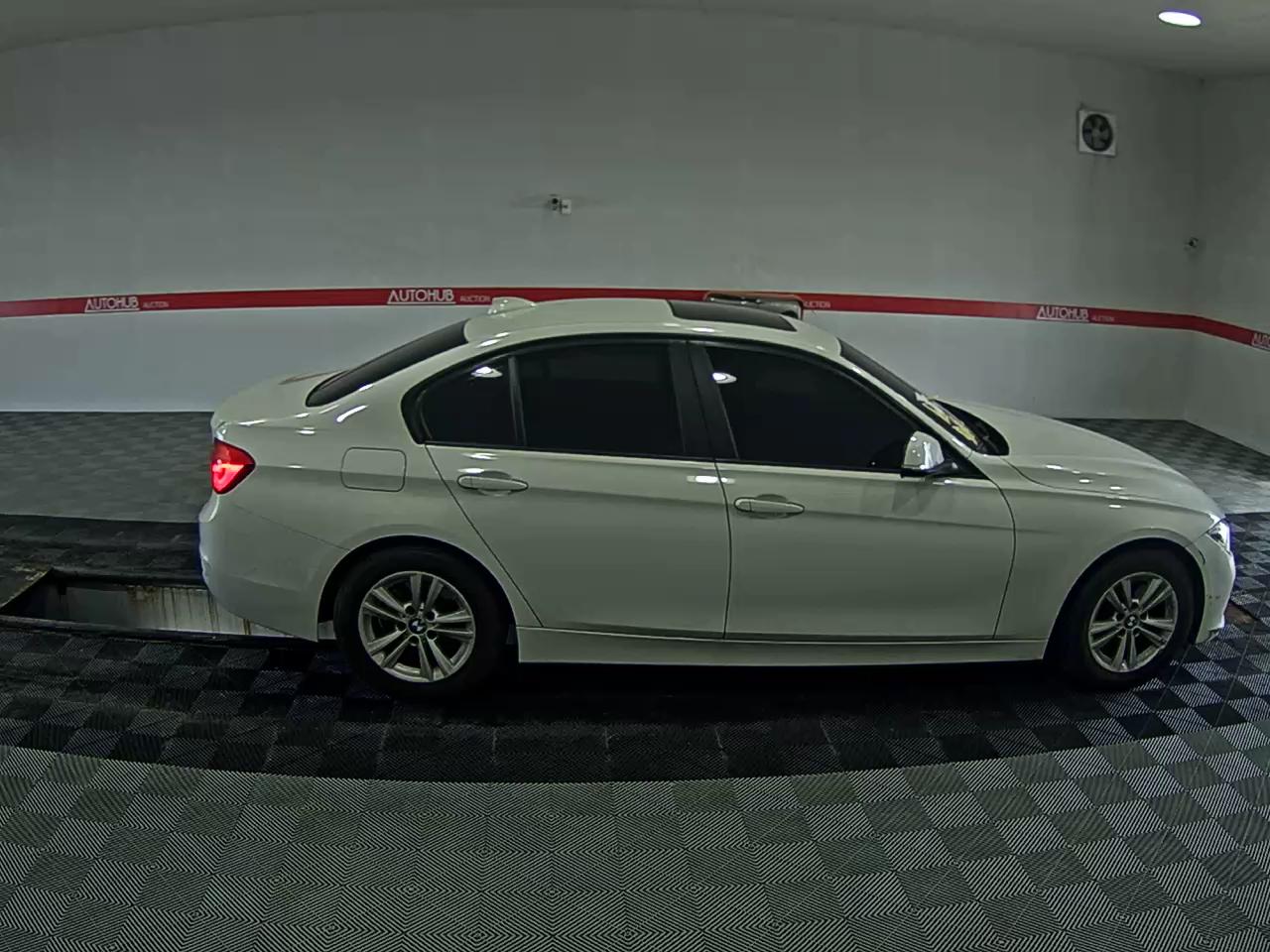 بي إم دبليو 3 Series (6Th Gen) 320D Ed Edition 2017 320d