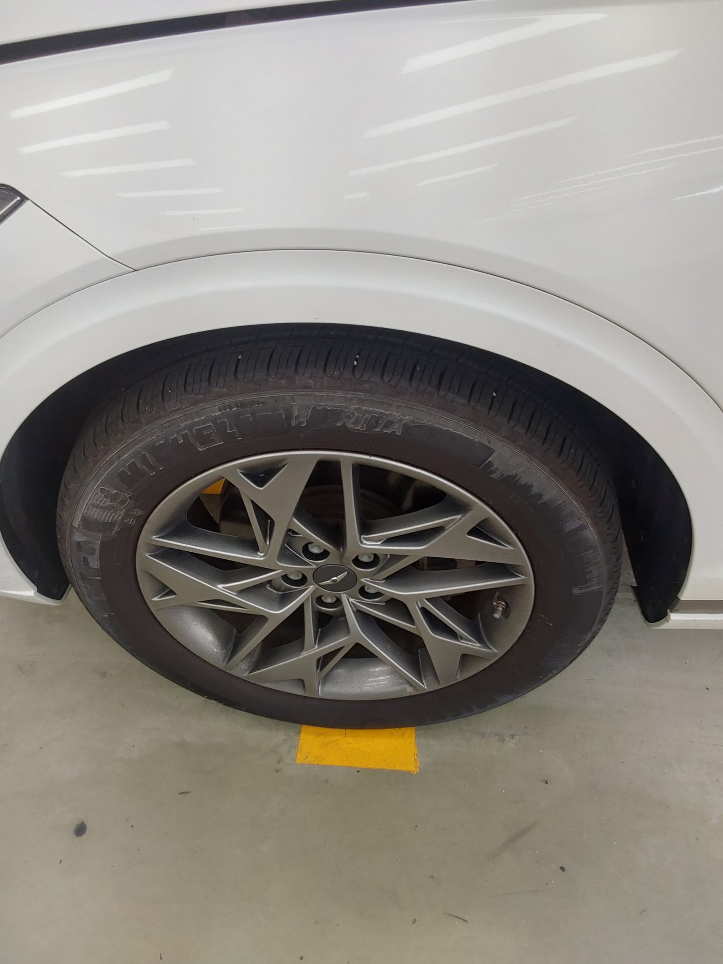 جينيسيس جينيسيس GV70 2022 2.5T دفع رباعي BASE