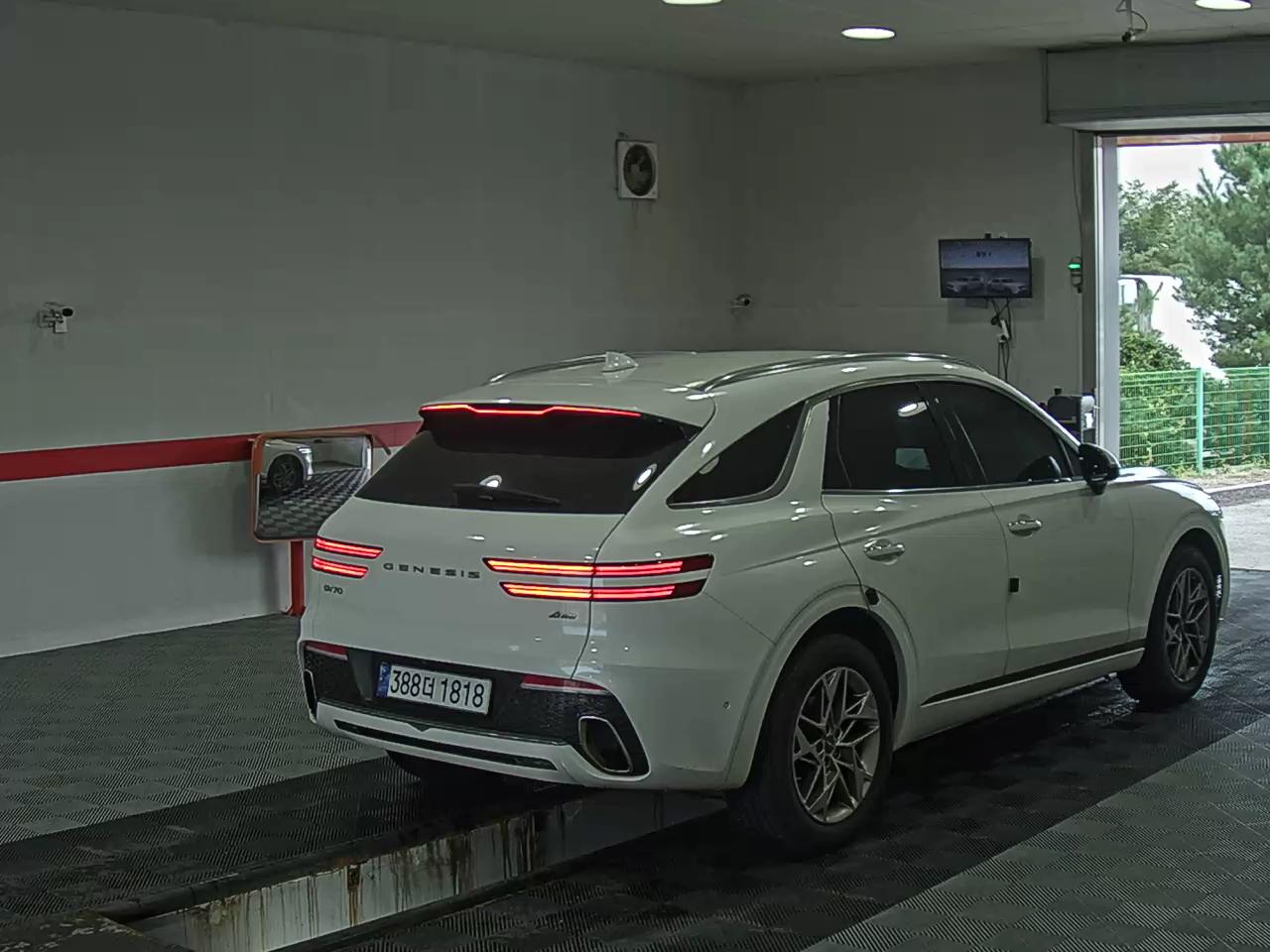 جينيسيس جينيسيس GV70 2022 2.5T دفع رباعي BASE