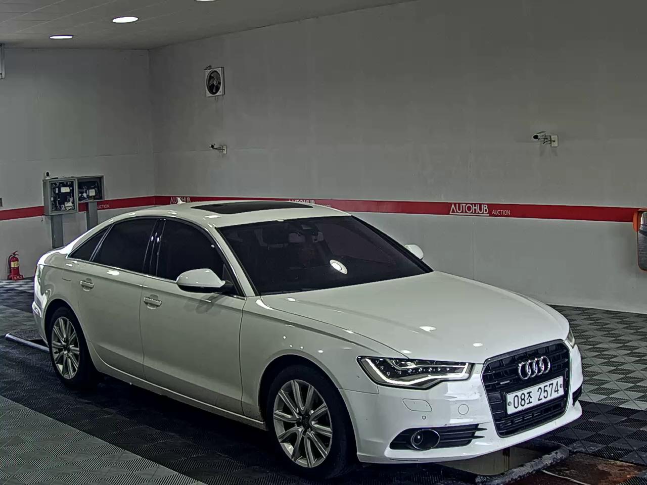 أودي إيه 6 (4Th Gen) 3.0 TDI كواترو Led Pack 2014