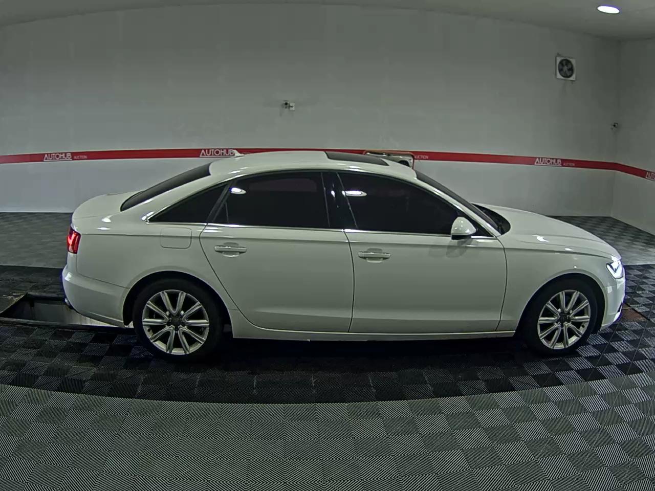 أودي إيه 6 (4Th Gen) 3.0 TDI كواترو Led Pack 2014